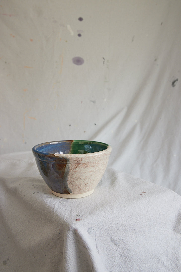 Set of two Ceramic Nesting Bowls